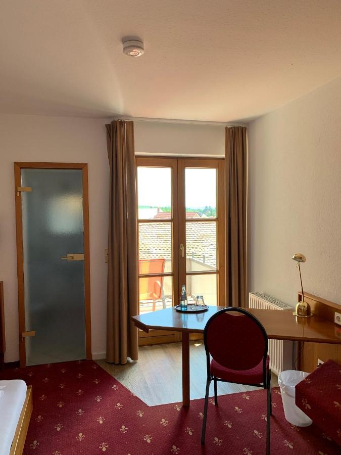 Hotel Erlenbacher Hof Bad Homburg vor der Höhe Buitenkant foto