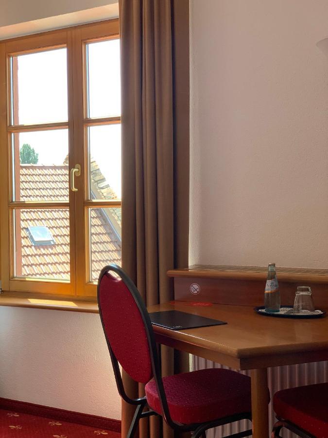 Hotel Erlenbacher Hof Bad Homburg vor der Höhe Buitenkant foto